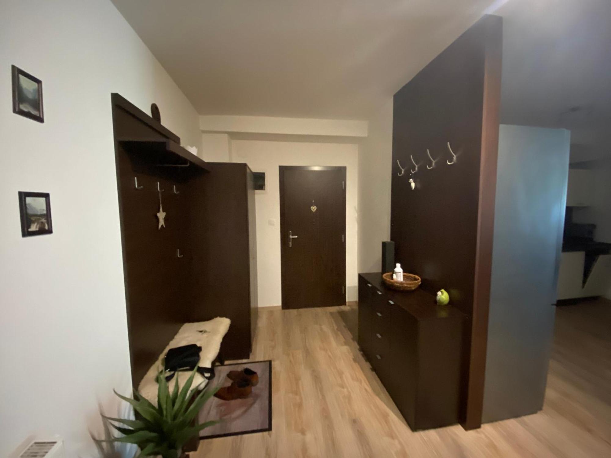Apartman S Nadhernym Vyhladom Na Tatry Velky Slavkov Exterior photo